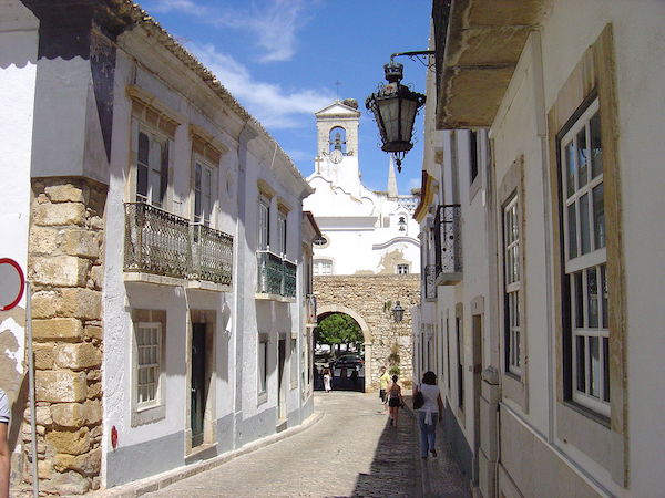 Faro Cidade Velha